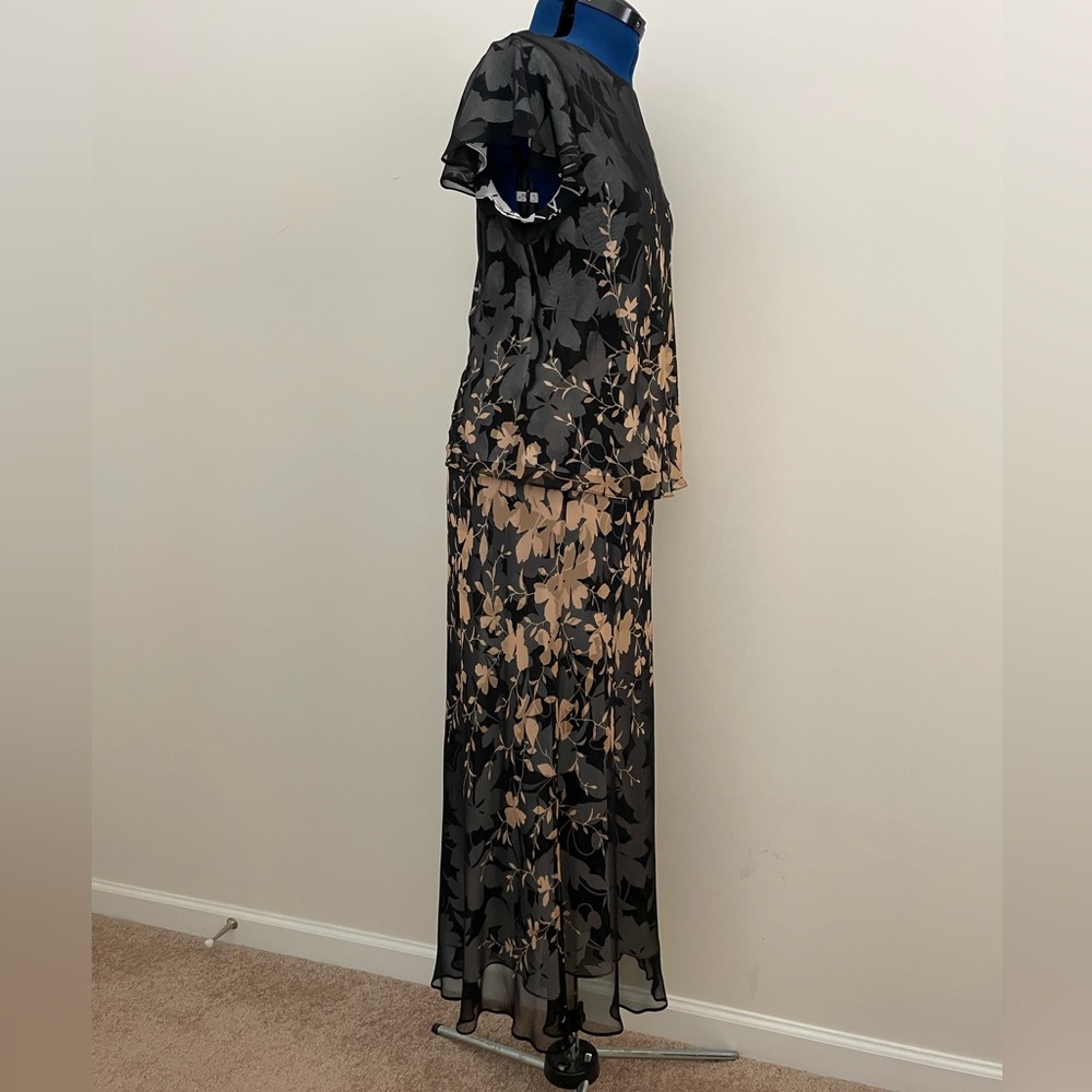 Adrianna Papell two piece floral top & skirt black and beige size 8 - Picture 3 of 8